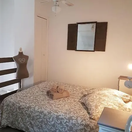 度假居 Mini A 5min A Pieds De La Santa Giulia 维琪奥港